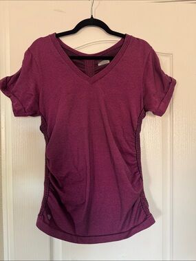 Athleta V-Neck Short Sleeve Top in Plum